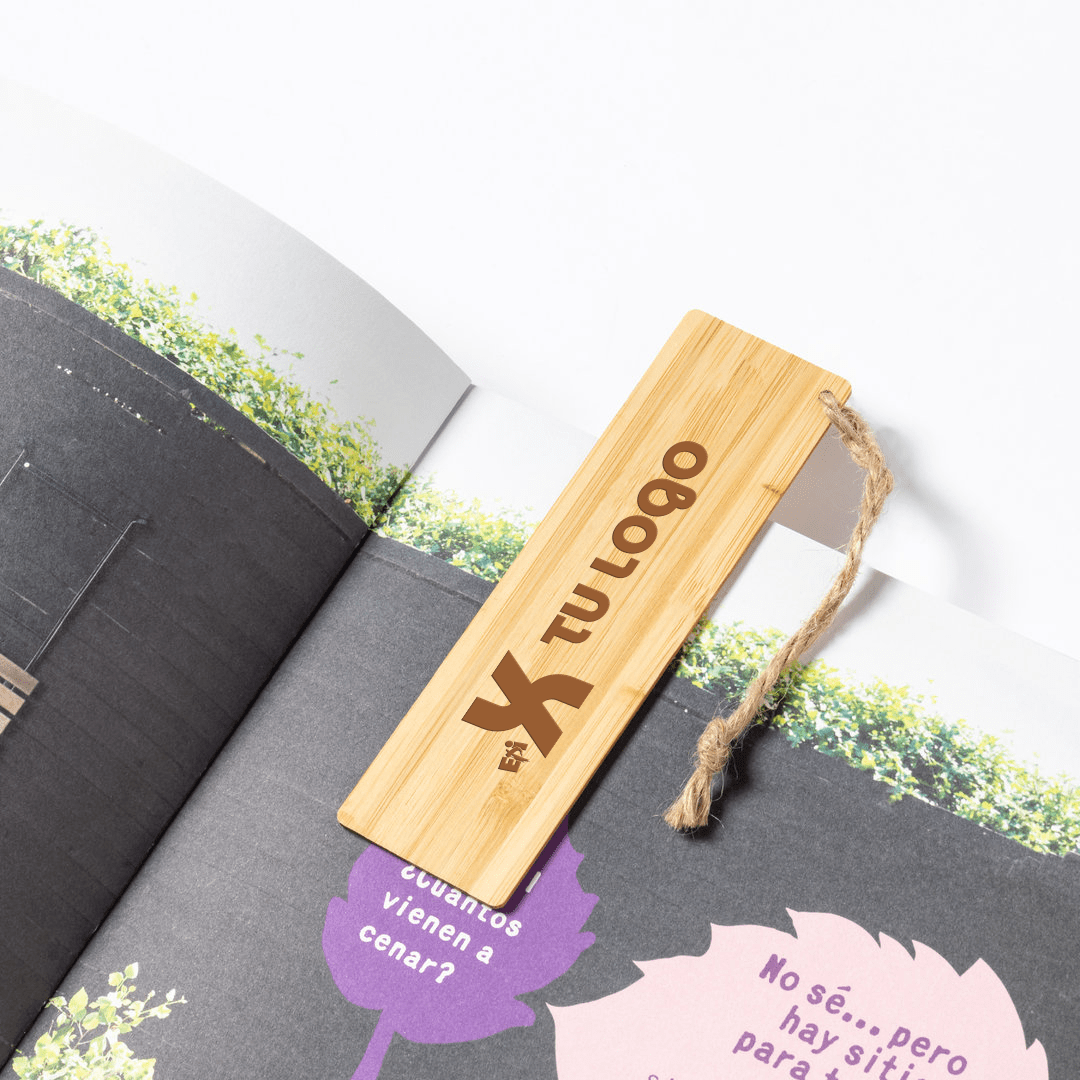 marcapáginas bambú personalizado con cordón